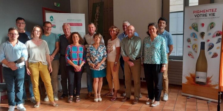 L’AOC Luberon signe une charte en faveur de sa pérennité et de l’environnement