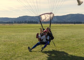 (Vidéo) « Handifly : la tête dans les nuages, et les pieds dans l’audace »
