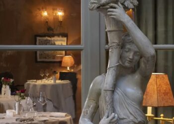 Bal à La Mirande : Quand le XVIIIe siècle embrase Avignon