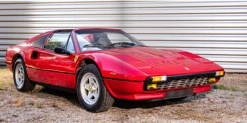 Sous le marteau d’Avignon : un défilé de légendes automobiles