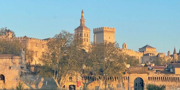 Immobilier en Vaucluse : le marché retient son souffle