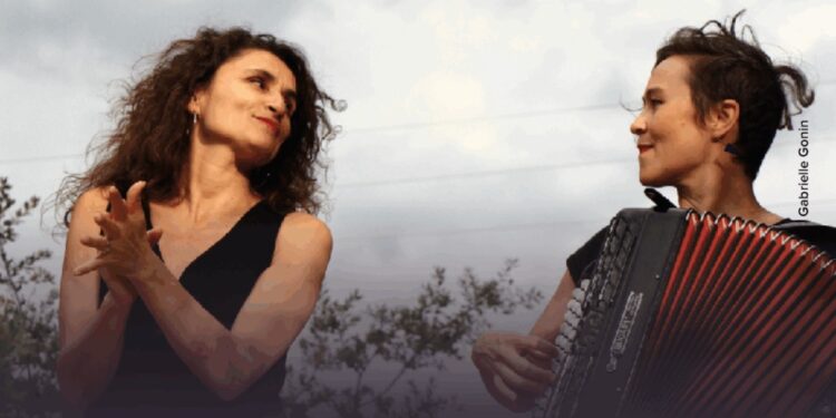 (Vidéo) Chansons napolitaines avec le duo Nannanì au Théâtre des Halles