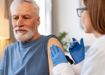 (Vidéo) Retour des pathologies hivernales : « cette année, on espère une relance de la vaccination »