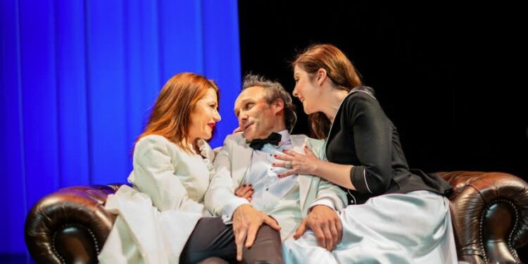 Un Feydeau explosif, un David Murray inédit, une exposition locale : belle semaine au Théâtre du Chêne Noir d’Avignon