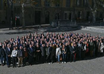 Bras droit des dirigeants : le réseau de cadres externalisés qui booste l’entreprise