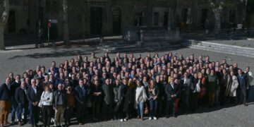 Bras droit des dirigeants : le réseau de cadres externalisés qui booste l’entreprise