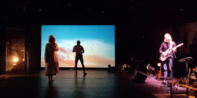 Amour, bonheur, sens de la vie au Théâtre des Carmes