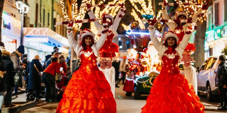 Cavaillon : une parade lumineuse lance les festivités de Noël
