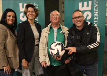 Coup de pouce pour les clubs vauclusiens : 2 277 ballons, 6 860 balles et 1 296 volants distribués