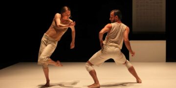 L’Amour en mouvement, ‘Crocodile’, danse captivante à L’Autre Scène