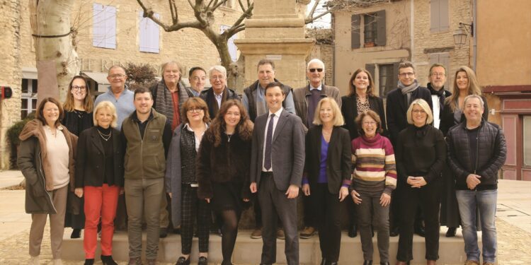 Le maire de Gordes Richard Kitaeff officiellement candidat