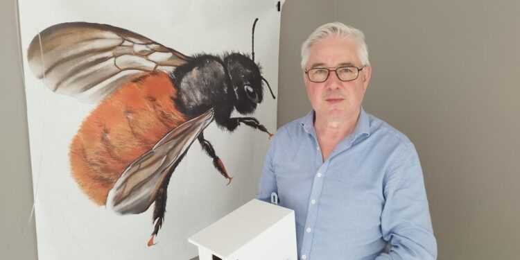 L’Abeille Rousse : un nouveau mode de pollinisation