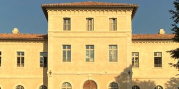 Isle-sur-la-Sorgue, Le lycée Alphonse-Benoît retrouve son éclat