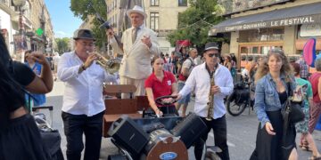 Festival Off d’Avignon : l’heure des comptes face aux ministres