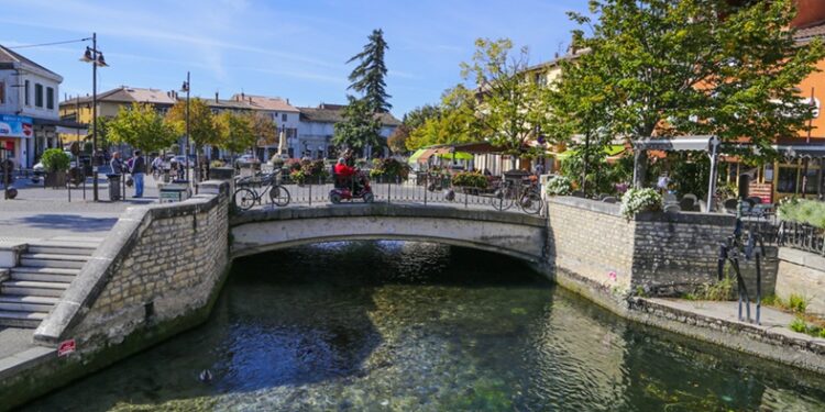Les commerçants de L&rsquo;Isle-sur-la-Sorgue font leur braderie