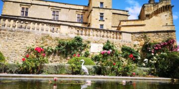 Le Château de Lourmarin dévoile une exposition qui célèbre le centenaire de la Fondation Laurent-Vibert