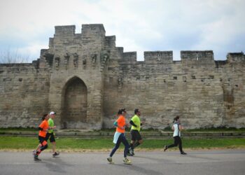 Tour des Remparts 2026 à Avignon : quel impact sur la circulation et le stationnement ?