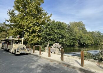 Le petit train de L&rsquo;Isle-sur-la-Sorgue reprend du service