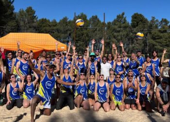 Aux Angles, le beach-volley a le vent en poupe