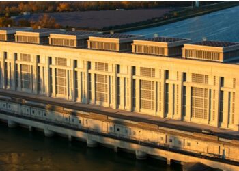 Bollène, Voyage au cœur du courant de la Centrale hydroélectrique de Mondragon