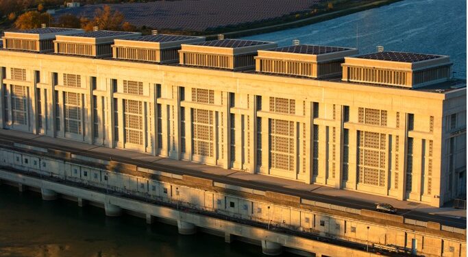 Bollène, Voyage au cœur du courant de la Centrale hydroélectrique de Mondragon