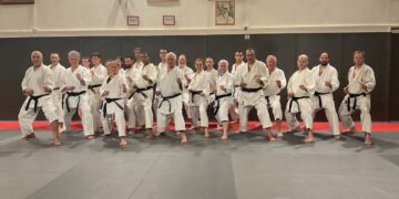 Un ancien champion de karaté à la rencontre des pratiquants avignonnais