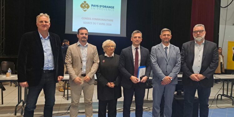 Nicolas Paget, maire de Courthézon, élu à l&rsquo;unanimité président du Pays d&rsquo;Orange en Provence
