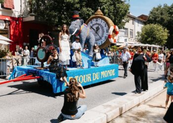 Le 94e Corso de Cavaillon célèbre les quatre saisons