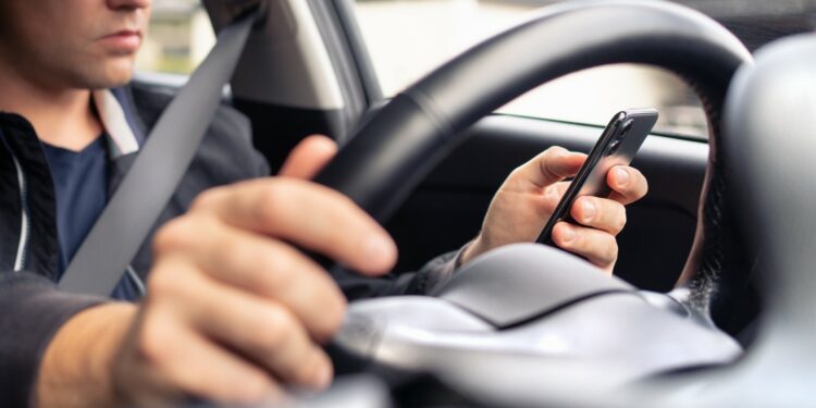 Téléphone au volant : ça se durcit en Vaucluse