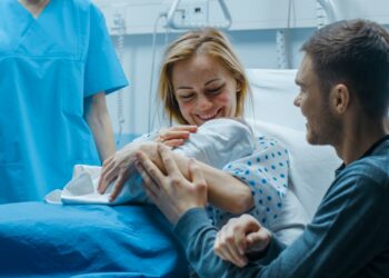 Congé supplémentaire de naissance : les 4 mesures à retenir