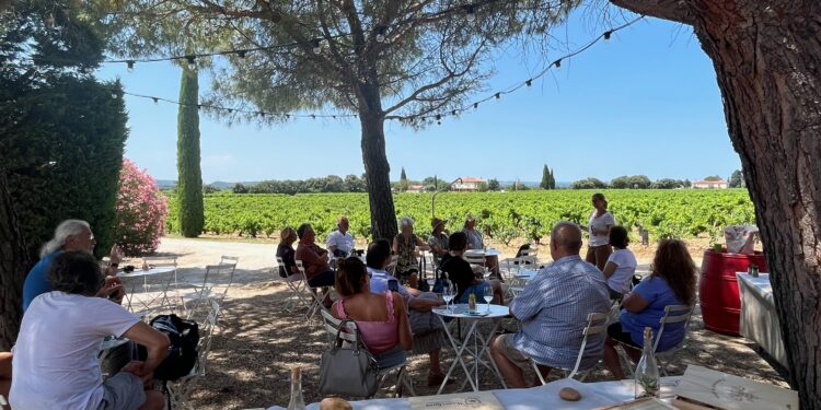 Les vignerons indépendants nous invitent à pique-niquer dans leur domaine pendant la Pentecôte