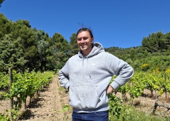 À 28 ans, Loha Sommer gère le domaine familial de la Maurelle, des vignes à Gigondas et Vacqueyras qui datent de 1753