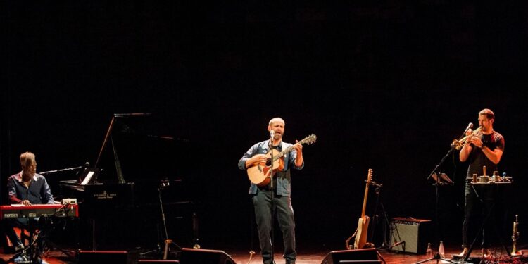 Le trio Chéri Coco de Thomas Petiot en concert à Sauveterre