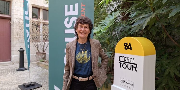 La légende du cyclisme Jeannie Longo en Vaucluse 100 jours avant l&rsquo;arrivée du Tour de France féminin au Ventoux