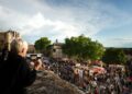 Les Côtes du Rhône partent en live sur la place du Palais des Papes