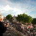 Les Côtes du Rhône partent en live sur la place du Palais des Papes