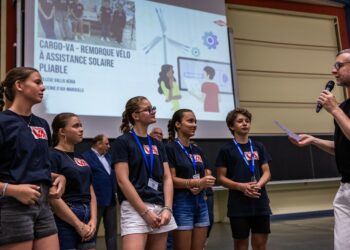 Des collégiens de Valréas remporte le prix national CGénial