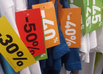Plombées par la canicule, les soldes vont pouvoir jouer les prolongations cet été