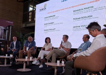 Une 1re en Vaucluse : &lsquo;Terres de demain&rsquo;, les Assises de l&rsquo;Agriculture au Château de Beaucastel
