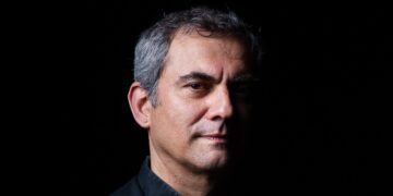Le contrebassiste Claude Tchamitchian à Oppède