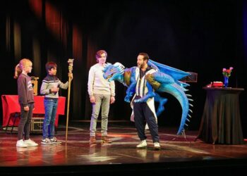&lsquo;Le magicien galactique&rsquo; réveille les pouvoirs des enfants au Théâtre Al Andalus