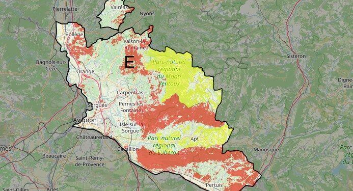 Feux de forêt : le Vaucluse ferme ses massifs