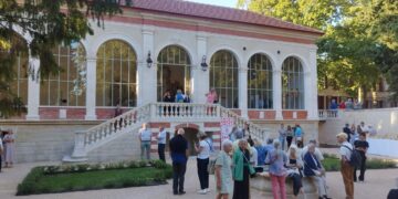Saint-Didier : le Château de Thézan inaugure son orangerie