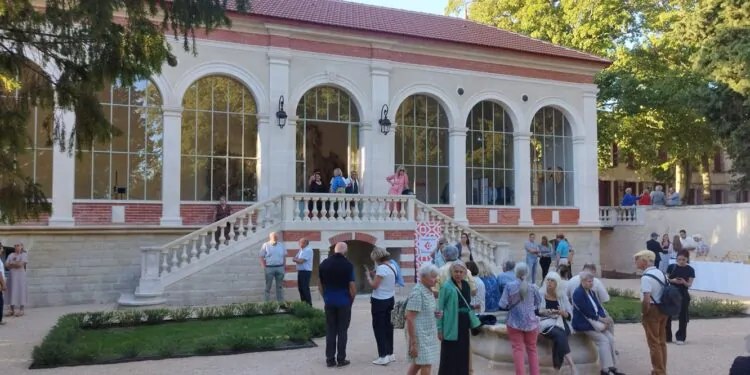 Saint-Didier : le Château de Thézan inaugure son orangerie