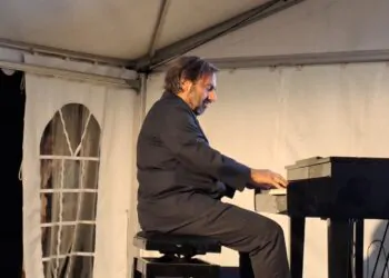 « Entreprendre, c’est composer », André Manoukian invité d’honneur du Réseau Entreprendre Rhône-Durance