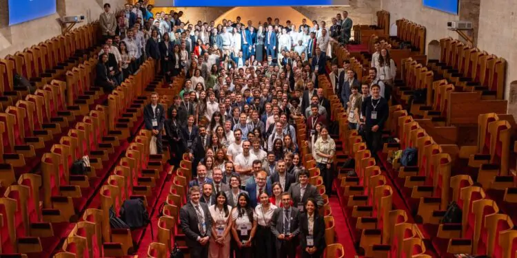500 jeunes professionnels du nucléaire du monde entier réunis au palais des papes