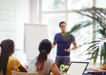 Formation des Entrepreneurs de Vaucluse : Le Comité social et économique, un acteur clé dans les petites entreprises