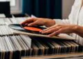 Avignon : grand marché du vinyle à la Scierie