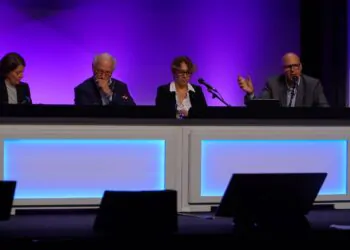 Évaluation des entreprises : l’IA transforme les pratiques, pas la responsabilité des professionnels